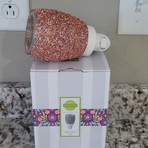 Brand new rose gold Scentsy mini warmer